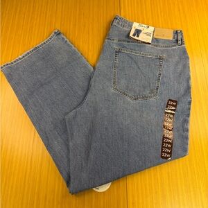 Seven7 Women's Plus High Rise Fitted Waist Loose Straight Jean 22W